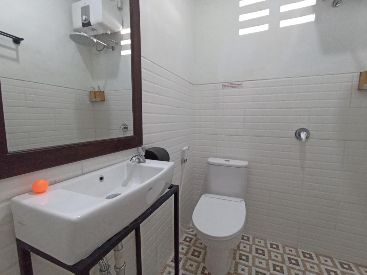 Mruyung Guest House Kota Lama Banyumas Mitra Reddoorz Exterior foto